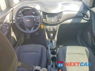 Zdjęcie 8 z 13 samochodu: 2017 CHEVROLET TRAX 1LT VIN:3GNCJLSB2HL208770 - miniatura
