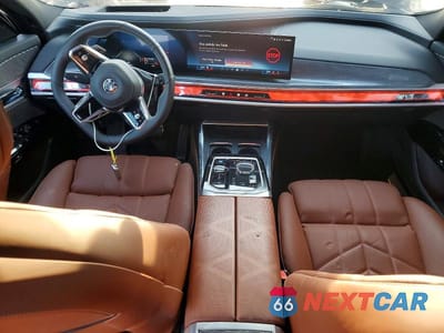 Zdjęcie 8 z 11 samochodu: 2025 BMW I7 EDRIVE50 VIN:WBY43EJ08SCU94256 - miniatura