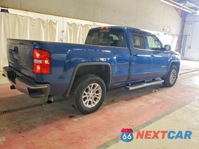 Trzecie zdjęcie samochodu z tyłu: 2018 GMC SIERRA K1500 SLE VIN:1GTV2MEC5JZ101946 - miniatura