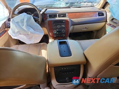 Zdjęcie 8 z 13 samochodu: 2011 CHEVROLET TAHOE K1500 LT VIN:1GNSKBE02BR373814 - miniatura