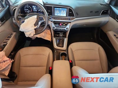 Zdjęcie 8 z 12 samochodu: 2018 HYUNDAI ELANTRA SEL VIN:5NPD84LF0JH367647 - miniatura