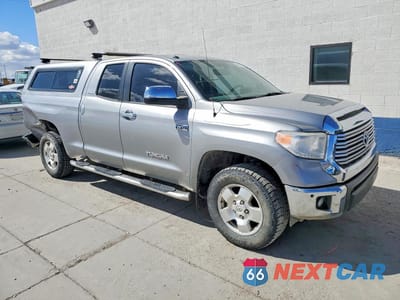 Czwarte zdjęcie samochodu z boku: 2017 TOYOTA TUNDRA DOUBLE CAB LIMITED VIN:5TFBY5F18HX621682 - miniatura