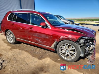 Czwarte zdjęcie samochodu z boku: 2026 BMW X7 XDRIVE40I VIN:5UX23EM01T9030503 - miniatura