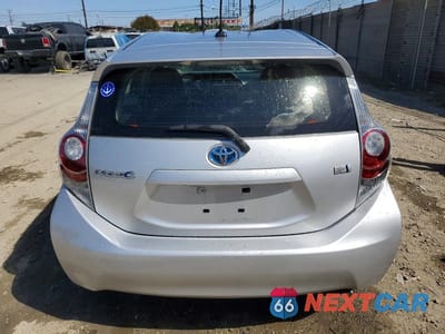 Zdjęcie 6 z 13 samochodu: 2013 TOYOTA PRIUS C THREE VIN:JTDKDTB31D1057684 - miniatura