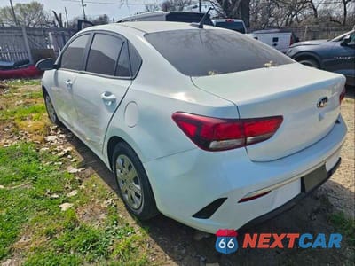 Trzecie zdjęcie samochodu z tyłu: 2022 KIA RIO LX VIN:3KPA24AD6NE496332 - miniatura
