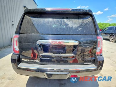 Zdjęcie 6 z 13 samochodu: 2018 GMC YUKON XL DENALI VIN:1GKS2HKJ8JR163438 - miniatura