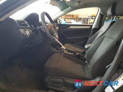 Zdjęcie 7 z 12 samochodu: 2017 VOLKSWAGEN PASSAT S VIN:1VWAT7A30HC004148 - miniatura