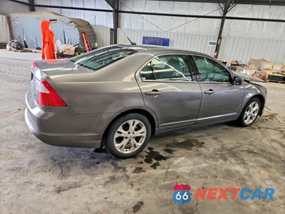 Trzecie zdjęcie samochodu z tyłu: 2012 FORD FUSION SE VIN:3FAHP0HA0CR417592 - miniatura