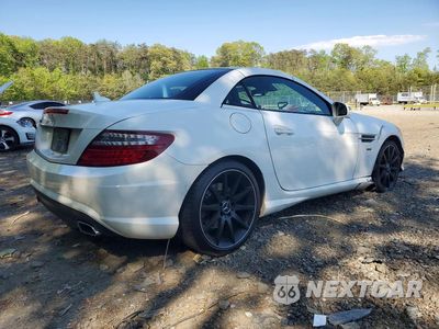 Trzecie zdjęcie samochodu z tyłu: 2015 MERCEDES-BENZ SLK 250 VIN:WDDPK4HA3FF109903 - miniatura