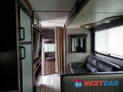 Zdjęcie 6 z 10 samochodu: 2019 KEYSTONE HIDEOUT CAMPER VIN:4YDT29F28K7248038 - miniatura