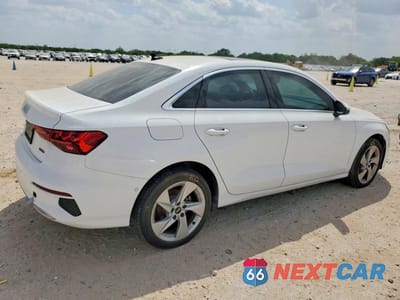 Trzecie zdjęcie samochodu z tyłu: 2024 AUDI A3 PREMIUM PLUS VIN:WAUHUDGY7RA014864 - miniatura