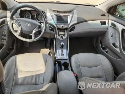 Zdjęcie 8 z 12 samochodu: 2013 HYUNDAI ELANTRA LIMITED VIN:5NPDH4AE0DH196364 - miniatura