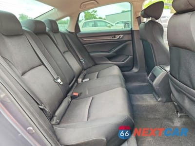 Zdjęcie 10 z 13 samochodu: 2018 HONDA ACCORD LX VIN:1HGCV1F15JA173868 - miniatura