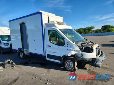 Czwarte zdjęcie samochodu z boku: 2021 FORD TRANSIT REFRIGERATED BOX TRUCK VIN:1FDBW5Z8XMKA79941 - miniatura