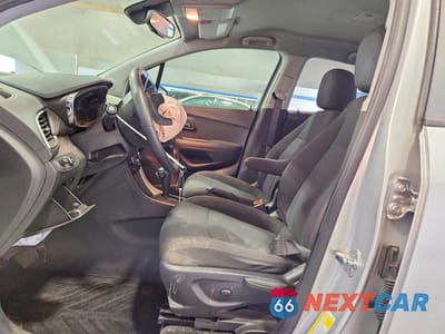 Zdjęcie 7 z 13 samochodu: 2020 CHEVROLET TRAX LS VIN:KL7CJKSB2LB038131 - miniatura