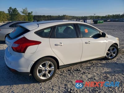 Trzecie zdjęcie samochodu z tyłu: 2014 FORD FOCUS SE VIN:1FADP3K23EL184522 - miniatura
