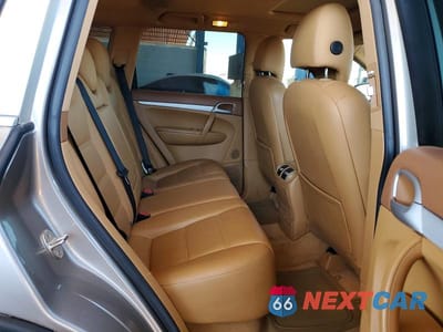Zdjęcie 11 z 13 samochodu: 2004 PORSCHE CAYENNE VIN:WP1AA29P24LA21092 - miniatura