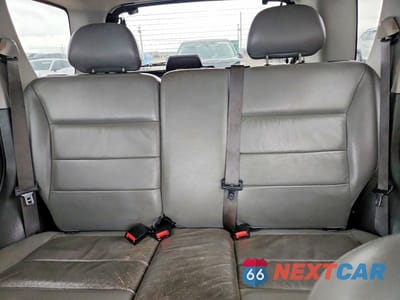 Zdjęcie 10 z 13 samochodu: 2005 FORD ESCAPE HEV VIN:1FMCU95H35KC30336 - miniatura