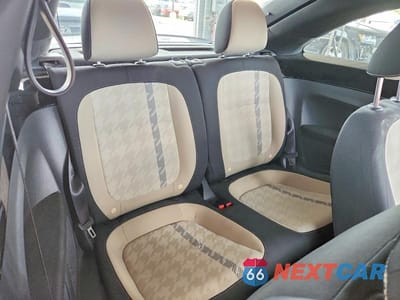 Zdjęcie 10 z 13 samochodu: 2018 VOLKSWAGEN BEETLE S VIN:3VWFD7AT5JM705338 - miniatura