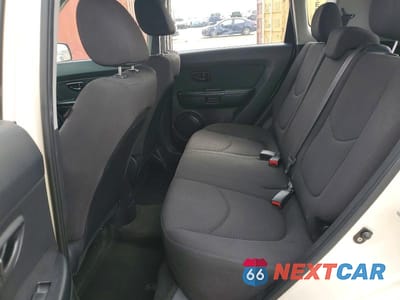 Zdjęcie 11 z 12 samochodu: 2013 KIA SOUL BASE VIN:KNDJT2A55D7756633 - miniatura