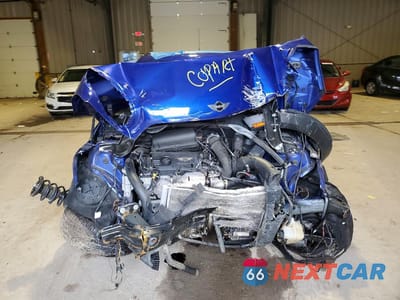 Piąte zdjęcie samochodu w środku: 2016 MINI COOPER S COUNTRYMAN VIN:WMWZC5C54GWU01252 - miniatura