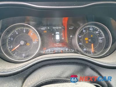 Zdjęcie 9 z 13 samochodu: 2019 JEEP CHEROKEE LIMITED VIN:1C4PJMDN4KD322354 - miniatura