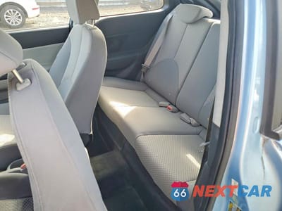 Zdjęcie 10 z 12 samochodu: 2011 HYUNDAI ACCENT VIN:KMHCM3AC7BU199003 - miniatura