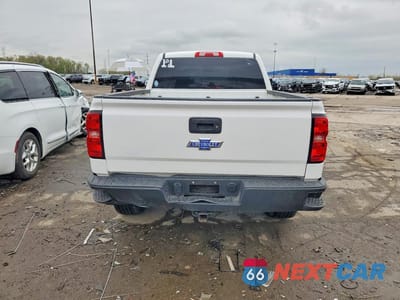 Zdjęcie 6 z 12 samochodu: 2018 CHEVROLET SILVERADO K1500 VIN:3GCUKNEC2JG486514 - miniatura