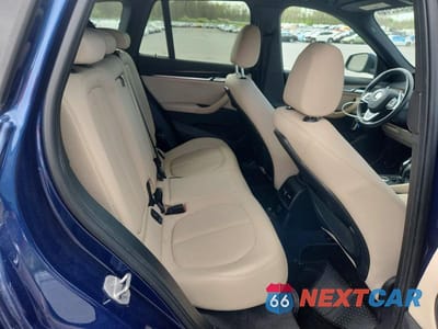 Zdjęcie 11 z 13 samochodu: 2021 BMW X1 XDRIVE28I VIN:WBXJG9C08M3M73460 - miniatura