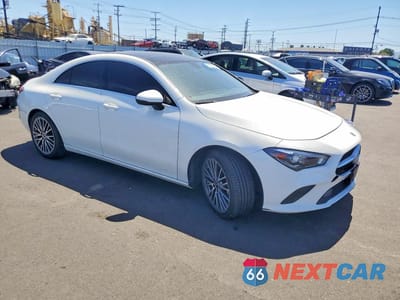 Czwarte zdjęcie samochodu z boku: 2020 MERCEDES-BENZ CLA 250 VIN:WDD5J4GB3LN069909 - miniatura