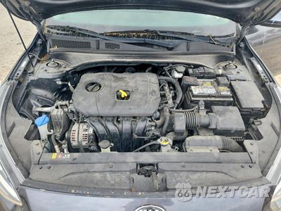Zdjęcie 11 z 12 samochodu: 2019 KIA FORTE S VIN:3KPF34AD4KE026380 - miniatura