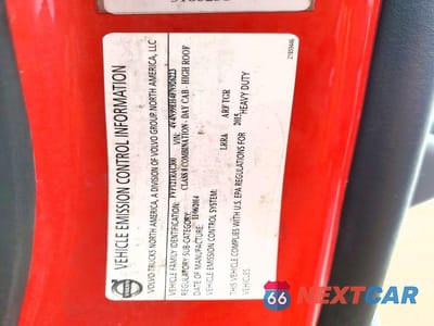 Zdjęcie 10 z 10 samochodu: 2015 VOLVO VN VNL VIN:4V4N99EH4FN926223 - miniatura