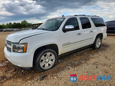 2013 CHEVROLET SUBURBAN K1500 LTZ 1GNSKKE79DR166448 - główne zdjęcie licytacji z USA - miniatura