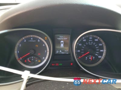 Zdjęcie 9 z 12 samochodu: 2014 HYUNDAI SANTA FE GLS VIN:KM8SMDHFXEU044094 - miniatura