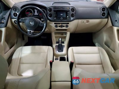 Zdjęcie 8 z 12 samochodu: 2013 VOLKSWAGEN TIGUAN S VIN:WVGBV7AX3DW546594 - miniatura