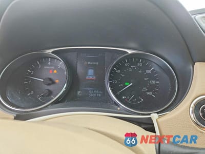 Zdjęcie 9 z 12 samochodu: 2015 NISSAN ROGUE SV VIN:5N1AT2MV1FC912328 - miniatura