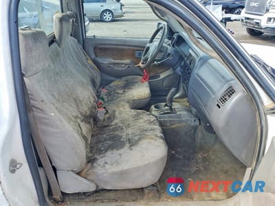 Zdjęcie 10 z 12 samochodu: 2002 TOYOTA TACOMA BASE VIN:5TENL42N02Z098768 - miniatura