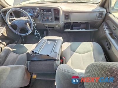 Zdjęcie 8 z 12 samochodu: 2004 CHEVROLET AVALANCHE C1500 VIN:3GNEC12T24G263027 - miniatura