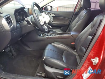 Zdjęcie 7 z 12 samochodu: 2018 MAZDA 3 TOURING VIN:3MZBN1L3XJM203916 - miniatura