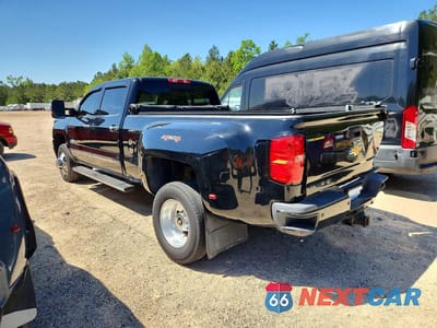 Drugie zdjęcie samochodu z przodu: 2017 CHEVROLET SILVERADO K3500 HIGH COUNTRY VIN:1GC4K1EY7HF204495 - miniatura