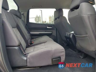 Zdjęcie 10 z 12 samochodu: 2021 TOYOTA TUNDRA CREWMAX SR5 VIN:5TFEY5F19MX299299 - miniatura