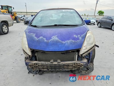Piąte zdjęcie samochodu w środku: 2009 HONDA FIT SPORT VIN:JHMGE88609S060187 - miniatura