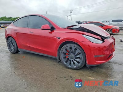 Czwarte zdjęcie samochodu z boku: 2024 TESLA MODEL Y VIN:7SAYGDEF5RF033449 - miniatura