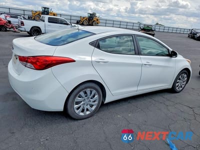 Trzecie zdjęcie samochodu z tyłu: 2011 HYUNDAI ELANTRA GLS VIN:5NPDH4AE5BH029074 - miniatura