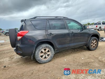 Trzecie zdjęcie samochodu z tyłu: 2006 TOYOTA RAV4 BASE VIN:JTMZD33V465020493 - miniatura