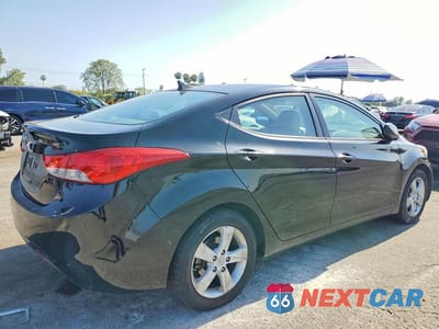 Trzecie zdjęcie samochodu z tyłu: 2012 HYUNDAI ELANTRA GLS VIN:KMHDH4AE1CU363220 - miniatura