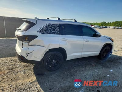 Trzecie zdjęcie samochodu z tyłu: 2016 TOYOTA HIGHLANDER XLE VIN:5TDKKRFH5GS164176 - miniatura