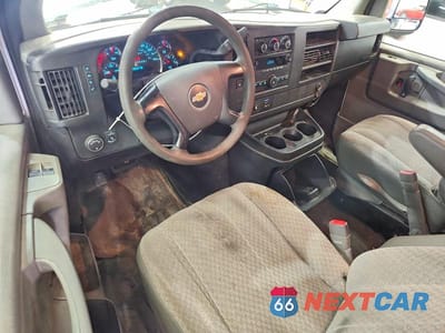 Zdjęcie 8 z 13 samochodu: 2014 CHEV EXPRESS G2500 VIN:1GCWGFCA4E1123119 - miniatura