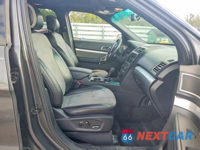 Zdjęcie 7 z 13 samochodu: 2017 FORD EXPLORER XLT VIN:1FM5K7D89HGA67249 - miniatura