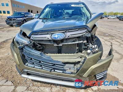 Piąte zdjęcie samochodu w środku: 2022 SUBARU FORESTER TOURING VIN:JF2SKARC8NH491692 - miniatura